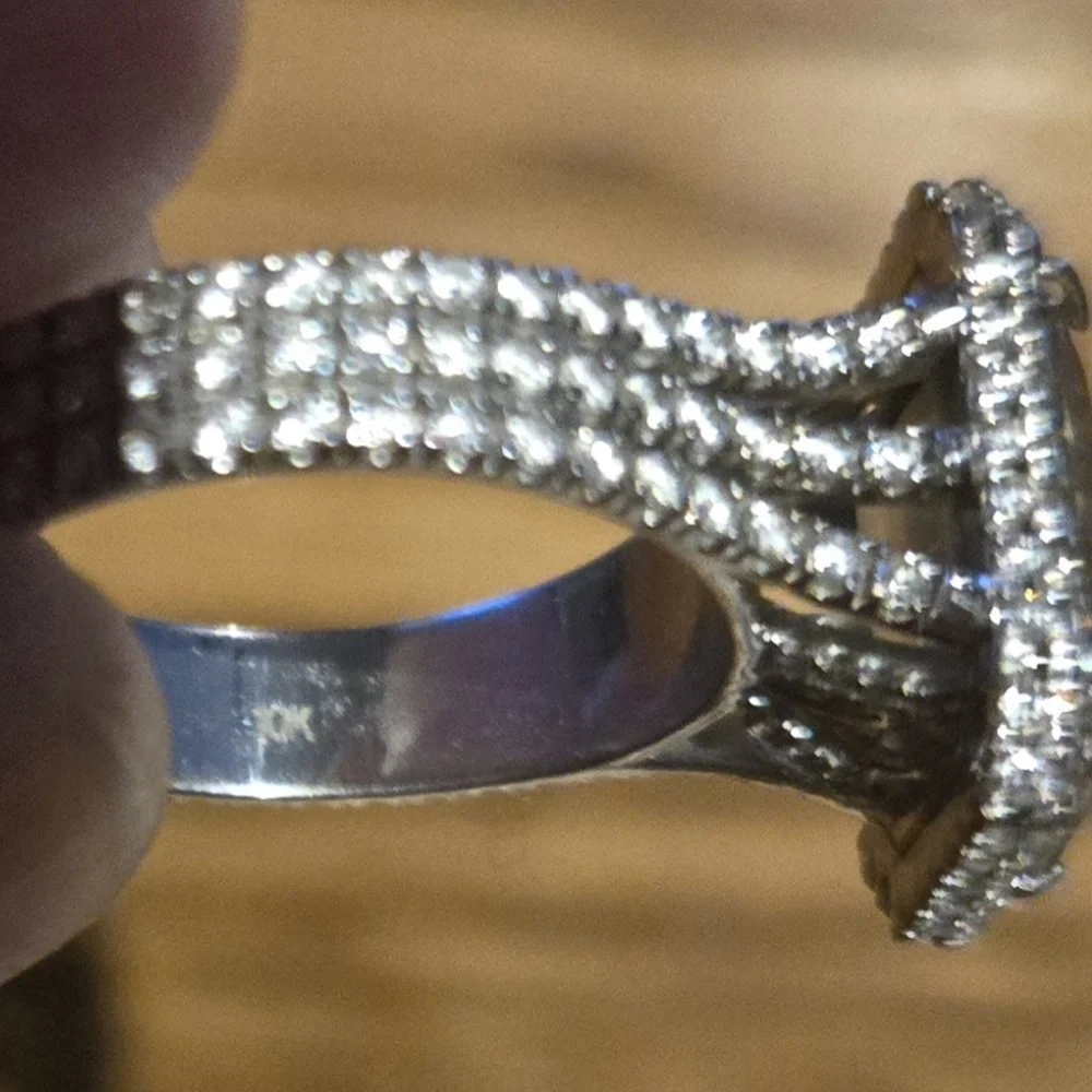 One Of A KIND - Picture 7 of 10